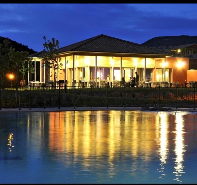 Domaine Saint Esteve มีโญ ภายนอก รูปภาพ