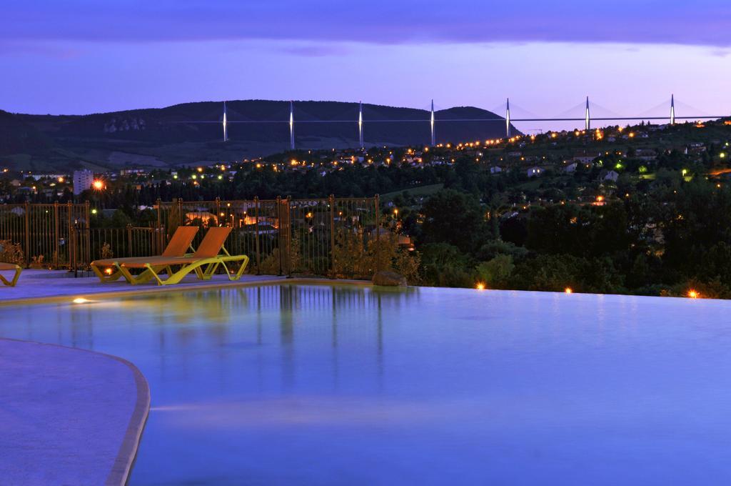 Domaine Saint Esteve มีโญ ภายนอก รูปภาพ
