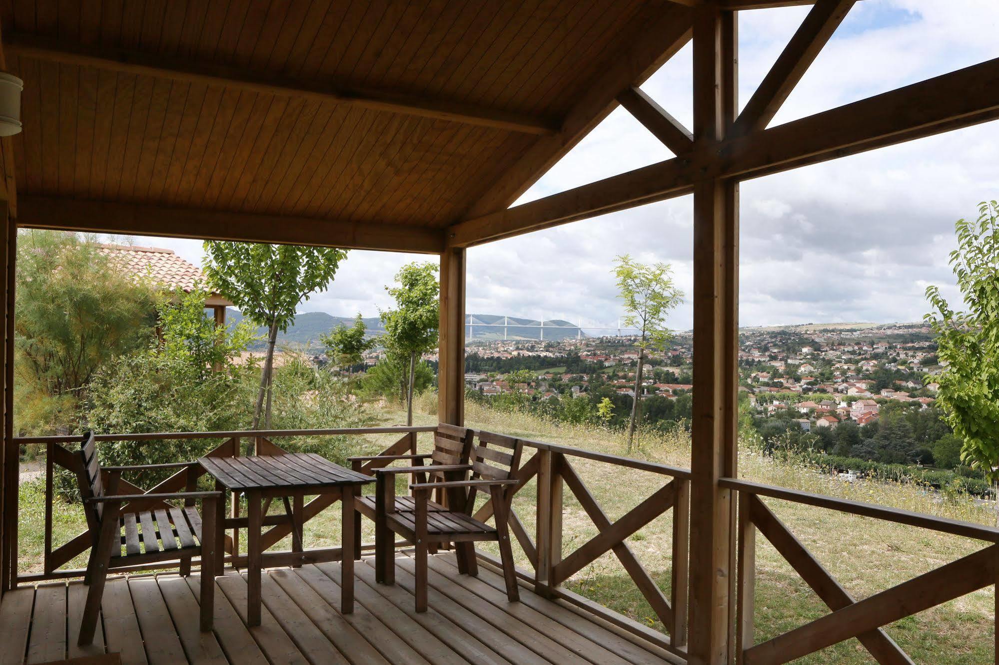 Domaine Saint Esteve มีโญ ภายนอก รูปภาพ