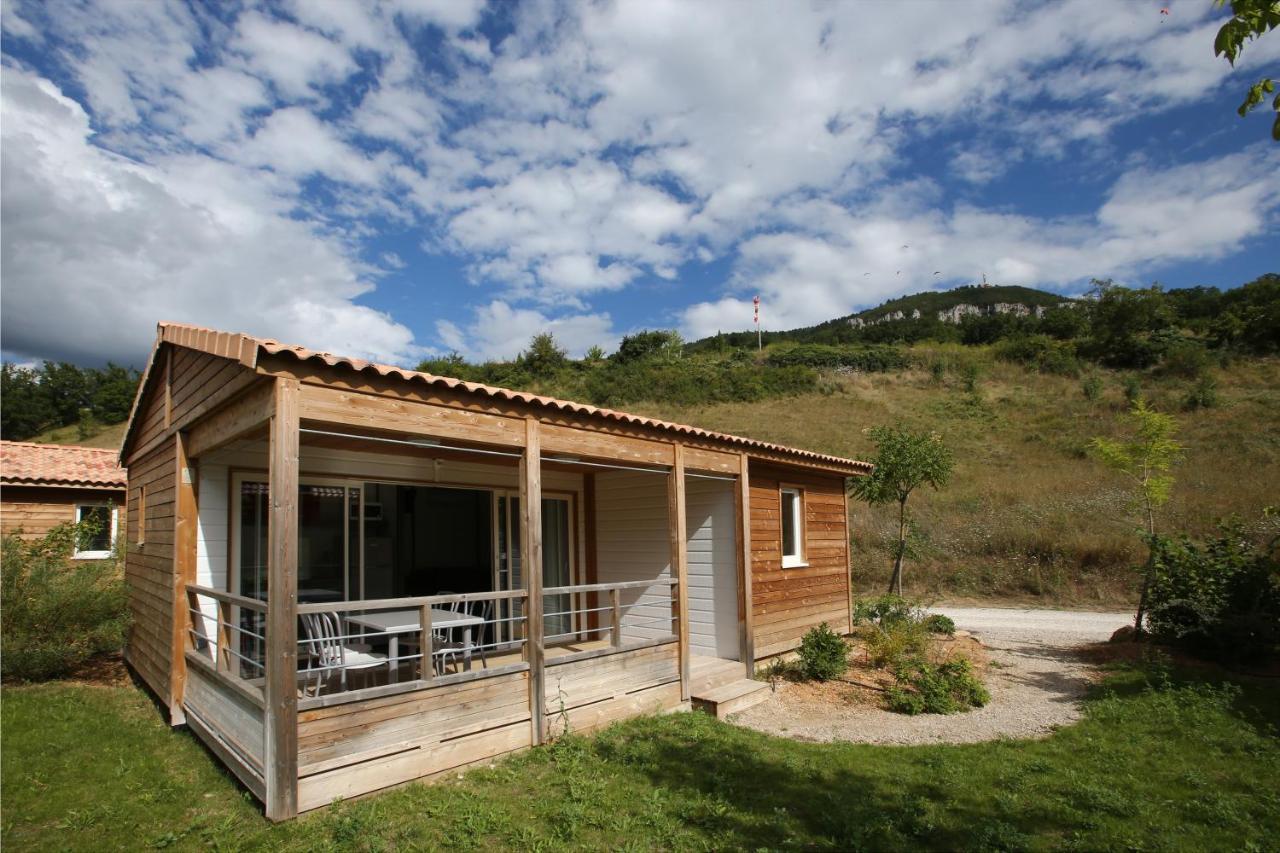 Domaine Saint Esteve มีโญ ภายนอก รูปภาพ