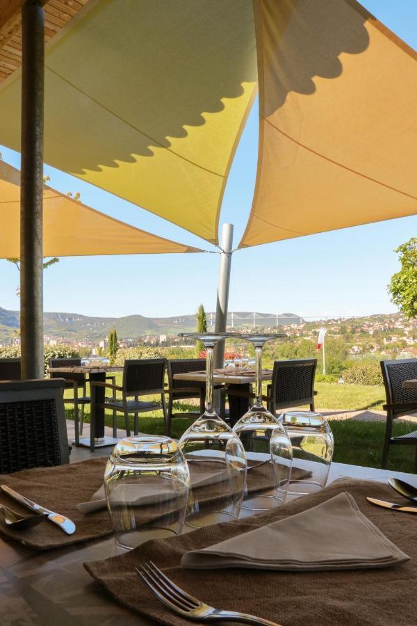Domaine Saint Esteve มีโญ ภายนอก รูปภาพ